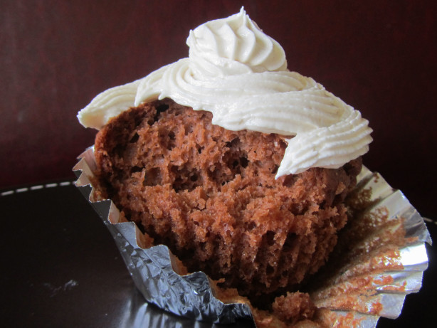 Bacon Surprise Cupcakes With Maple Frosting