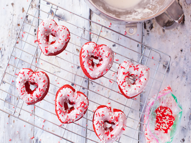Baked Red Velvet Donuts