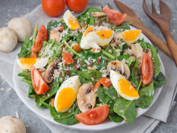 Spinach Salad with Honey Bacon Dressing