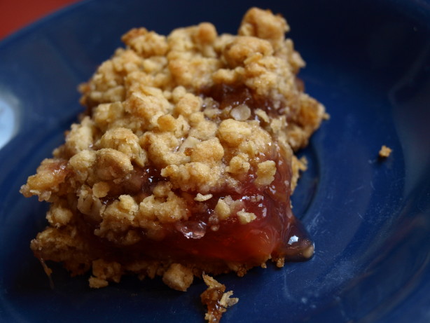 Rhubarb Oatmeal Bars