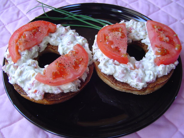 Tomato & Cream Cheese Toasties