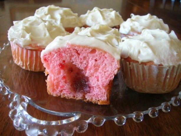 Kid-Pleasing Strawberry Cupcakes