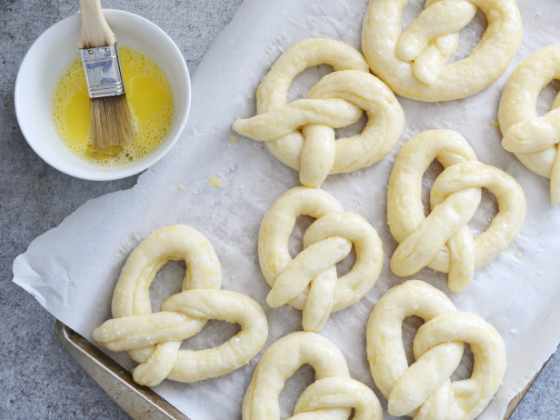 How to Make Pretzels
