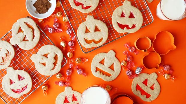 24 Halloween Cookies