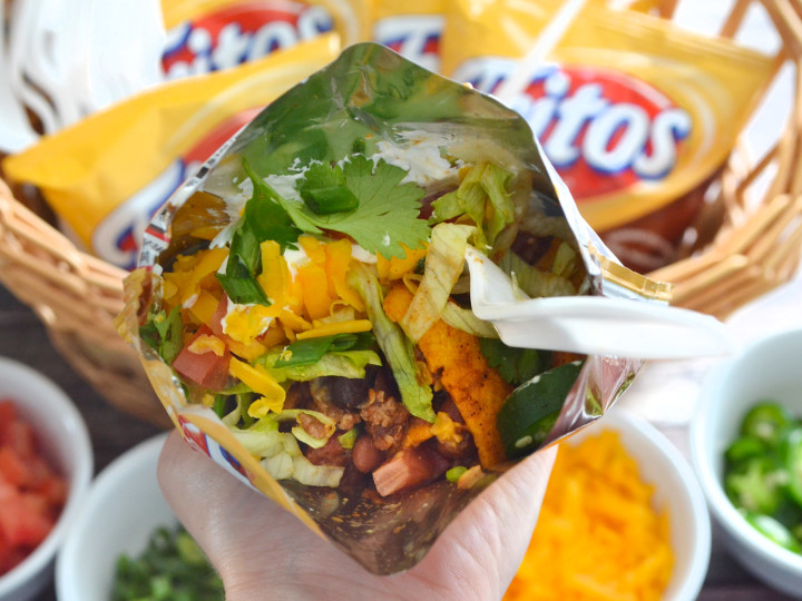 How to Make a Walking Frito Pie