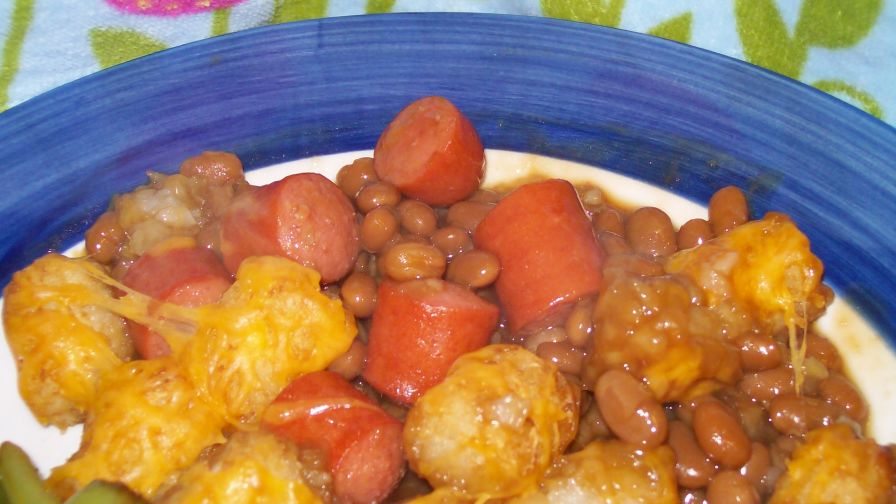 hot dog baked bean tater tot casserole