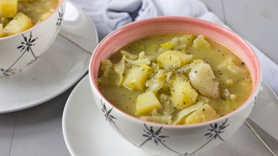 clear broth leek soup
