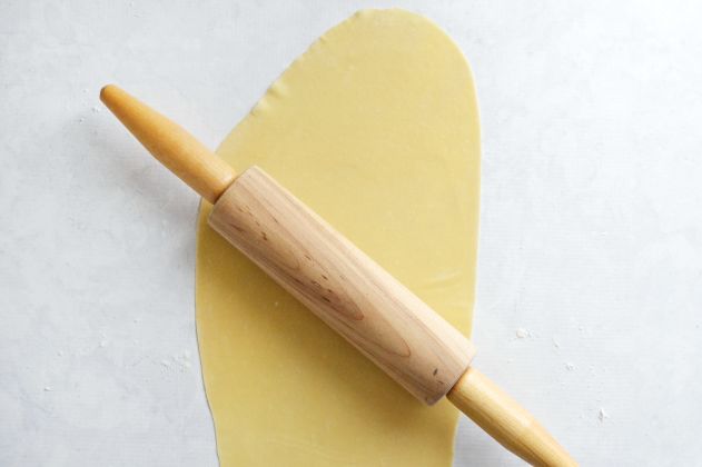 How to Make Homemade Pasta - Roll Dough