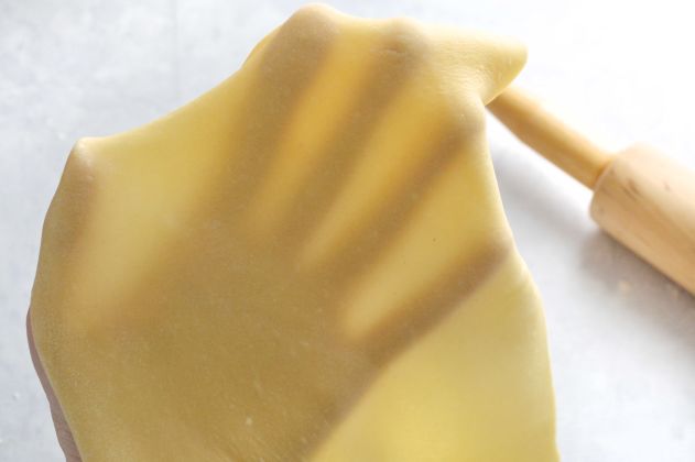 How to Make Homemade Pasta -- Transparent Dough