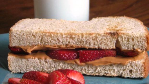 Peanut Butter Fruit Sandwich