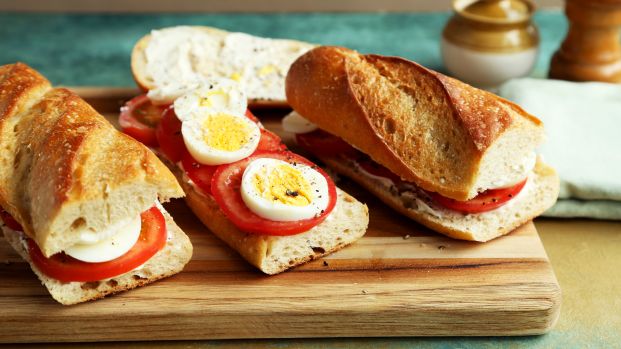 Egg & Tomato Sandwich